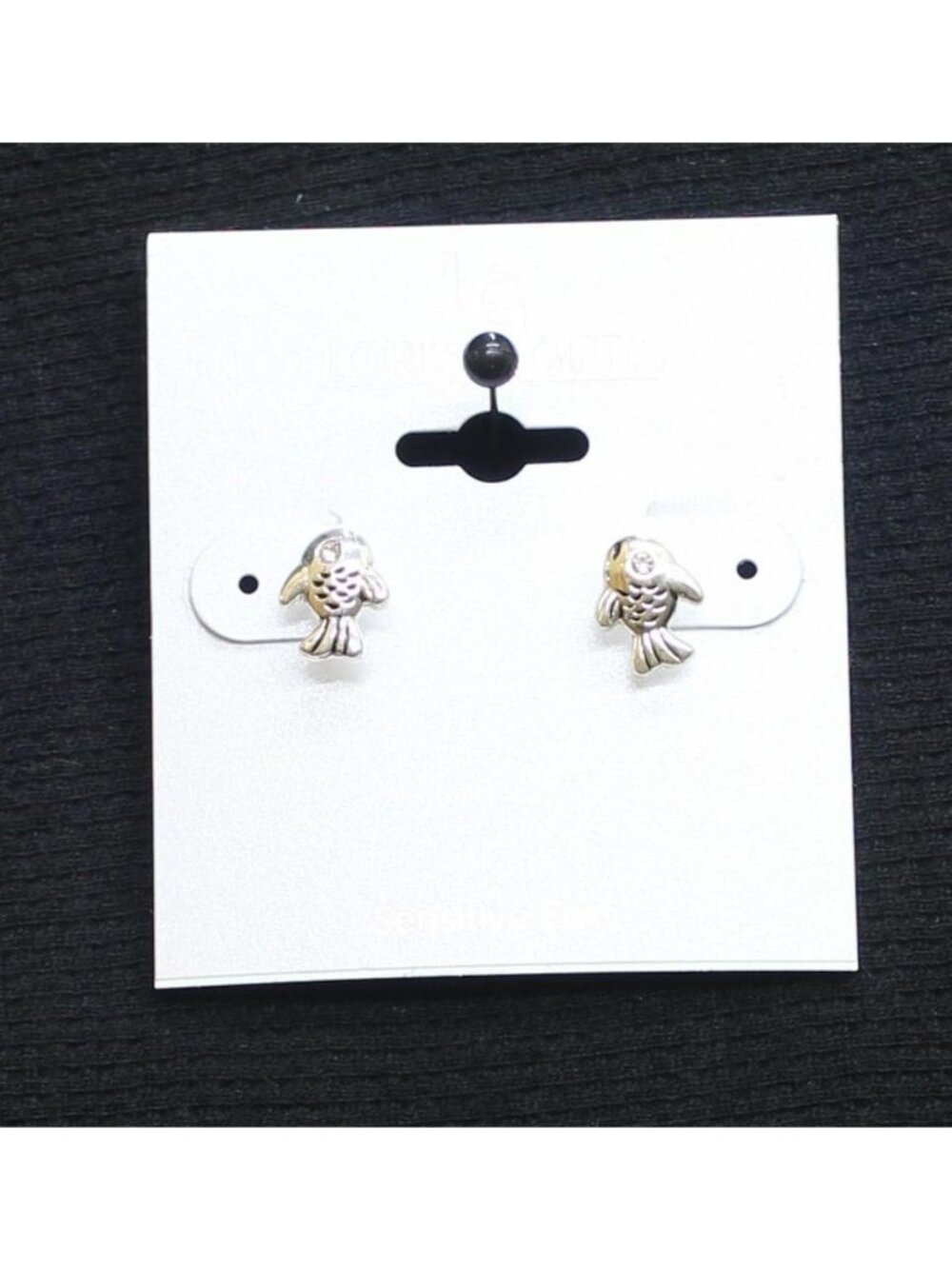 NWT Lori's Gifts Fish Rhinestone Nautical Stud Earrings Silver Gray